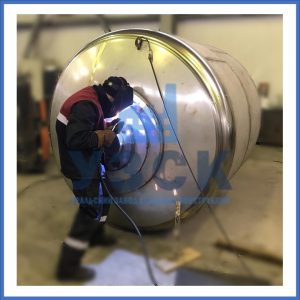 Купить баки и ёмкости из нержавеющей стали от завода УЗСК в Хасавюрте